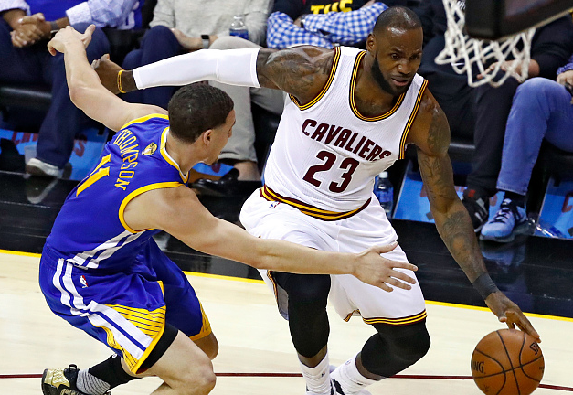 -西亚卡姆在C9比赛中重要助攻，夺冠引发热议！比赛高潮迭起-